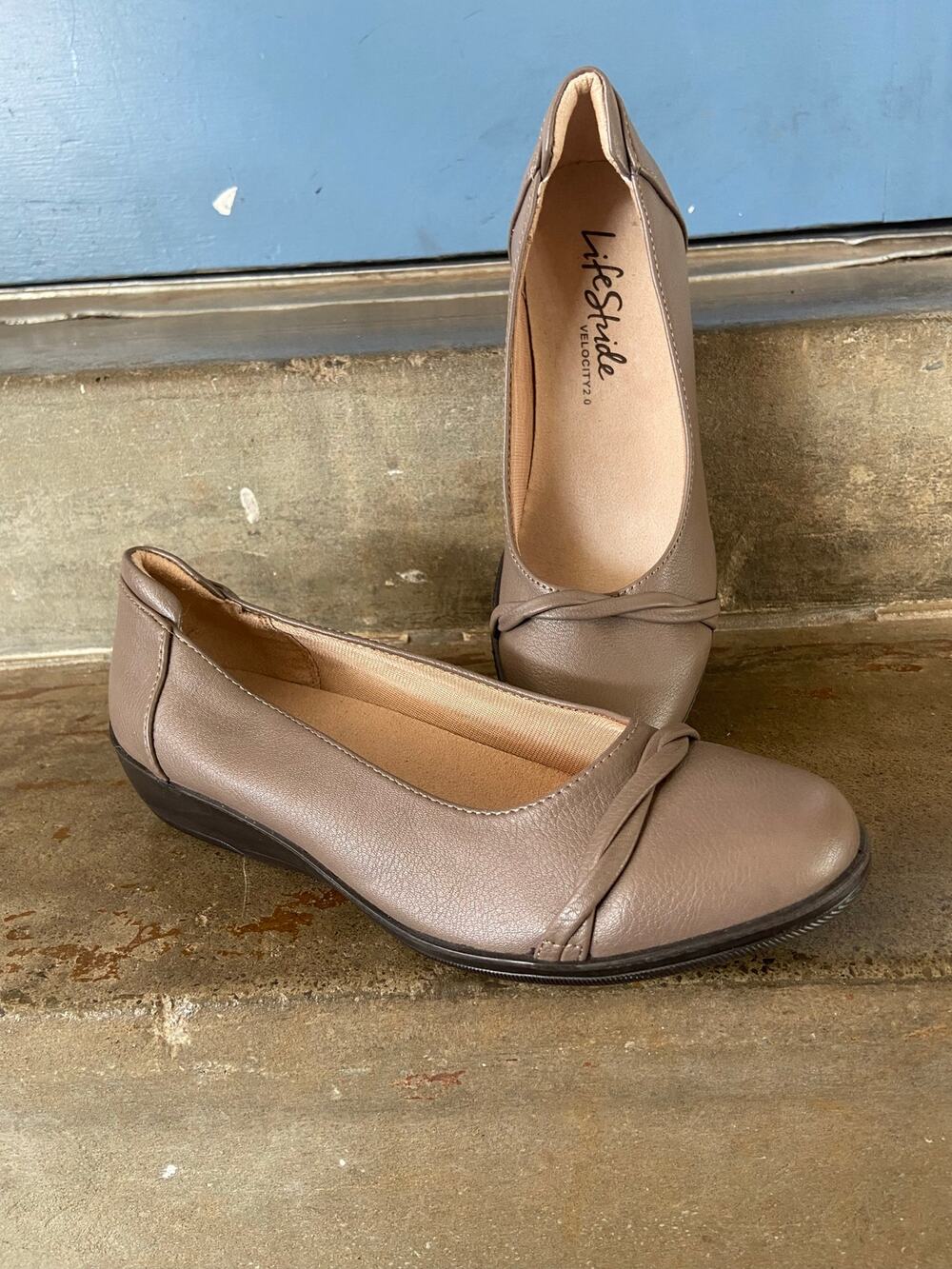 Lifestride Impact taupe low heeled wedge pump in wide width